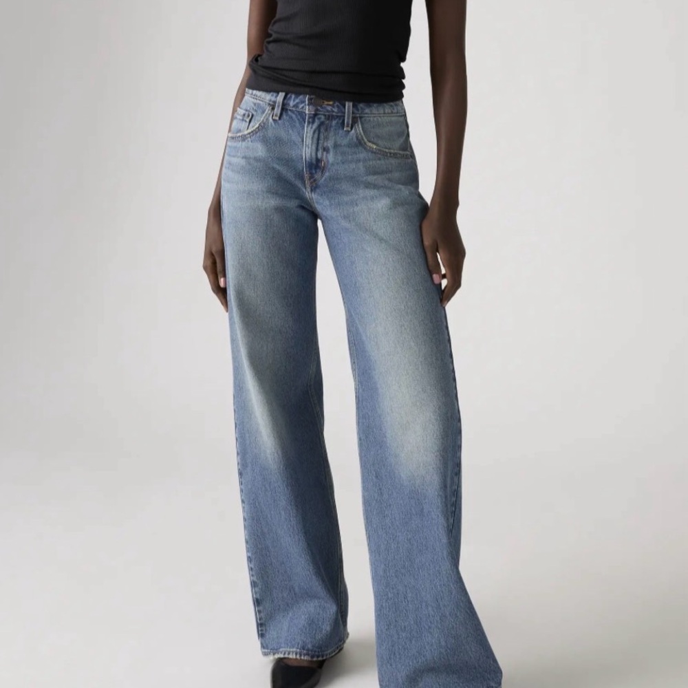 Women’s Levi’s Low Loose Jeans